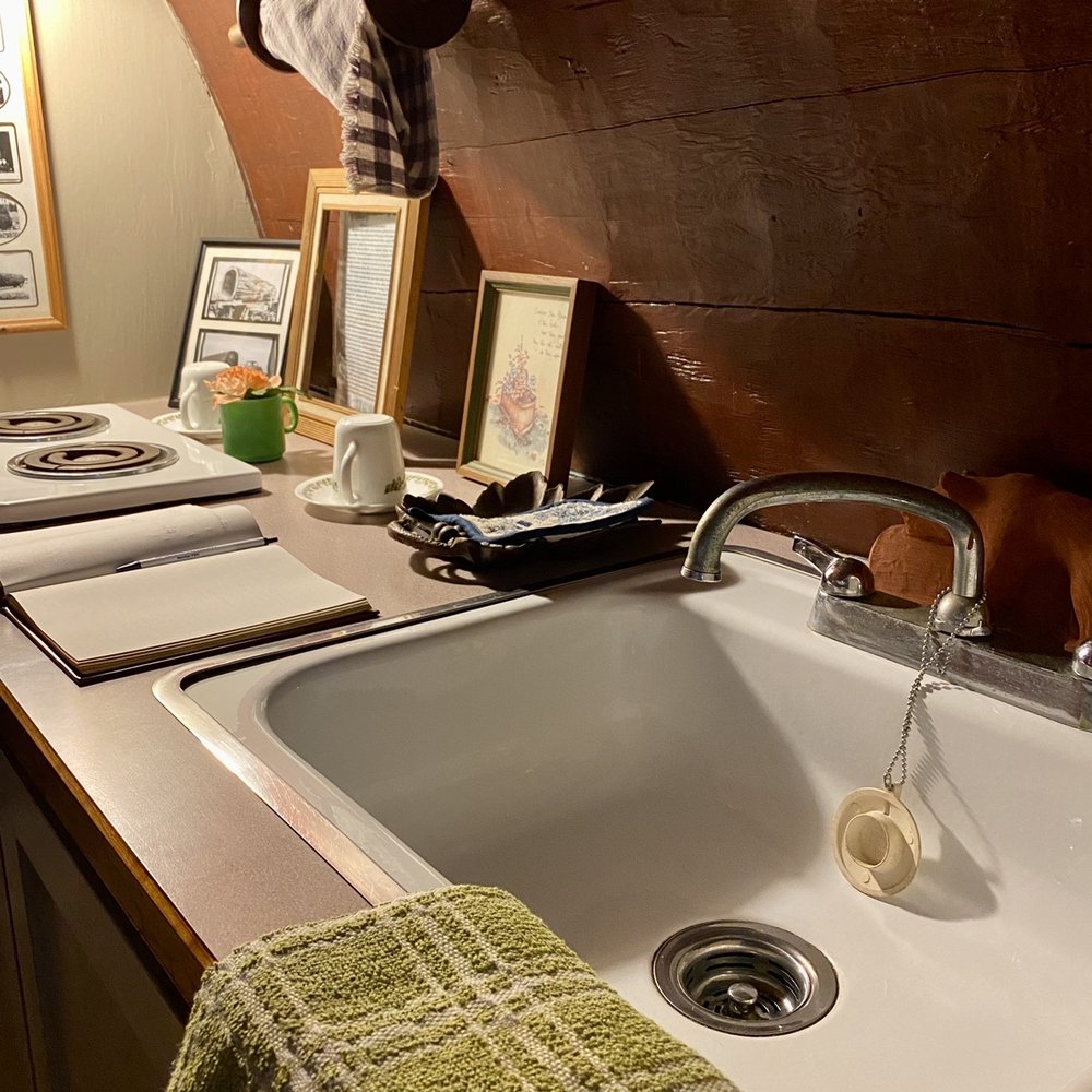 One Log House - 02.19.22 sink - Coffee & Tea Near Me - Garberville, California One Log House - 02.19.22 sink - Coffee & Tea Near Me - Garberville, California
