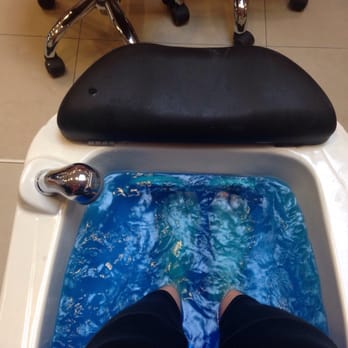 Universal Nails - Nail Salons Near Me - Amsterdam, New Hampshire