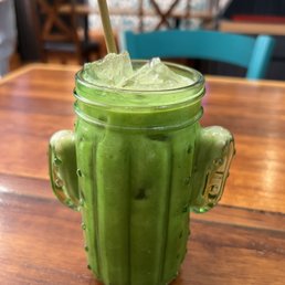 Small Matcha Green Tea Latte - Iced   16 oz.
