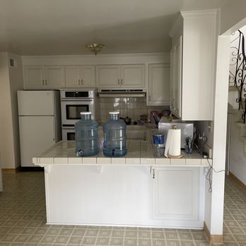 Top Home Builders - This is the kitchen before we remodeled...with cracked tile counter top and 70s vinyl floor, etc.. - General Contractors Near Me - San Jose, California Top Home Builders - This is the kitchen before we remodeled...with cracked tile counter top and 70s vinyl floor, etc.. - General Contractors Near Me - San Jose, California