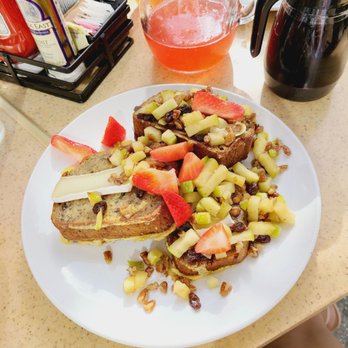 Another Broken Egg Cafe - Banana bread French toast - Breakfast & Brunch Near Me - Clearwater Beach, Florida