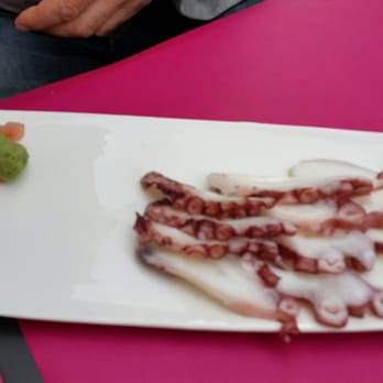 Sushi World - Sashimi de poulpe - Restaurants Near Me - Brussels, BRU