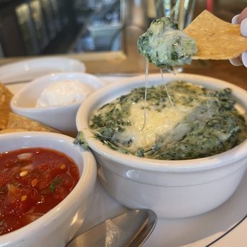 Hillstone Restaurant - New American Near Me - Denver, Colorado