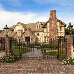 RE/MAX One