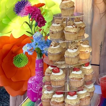 The Cupcake Shoppe - Churro and strawberry cheesecake cupcakes - Bakeries Near Me - Hayward, California The Cupcake Shoppe - Churro and strawberry cheesecake cupcakes - Bakeries Near Me - Hayward, California