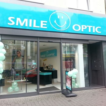 Smile Optic - 3-jähriges Bestehen! Das muss gefeiert werden! Mit ganz vielen Ballons zb ;) - Eyewear & Opticians Near Me - Cologne, NW