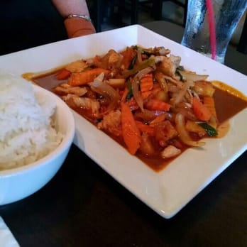 Jaiwai Thai Kitchen - Cashew spicy chicken - Thai Near Me - Georgetown, Texas Jaiwai Thai Kitchen - Cashew spicy chicken - Thai Near Me - Georgetown, Texas