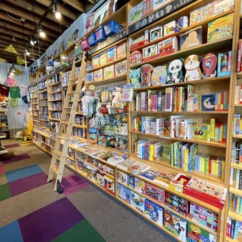 Carmichael's Kids - Bookstores Near Me - Louisville, Kentucky