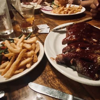 Starved Rock Lodge - Ribs with fries and green beans - Hotels Near Me - Oglesby, Illinois