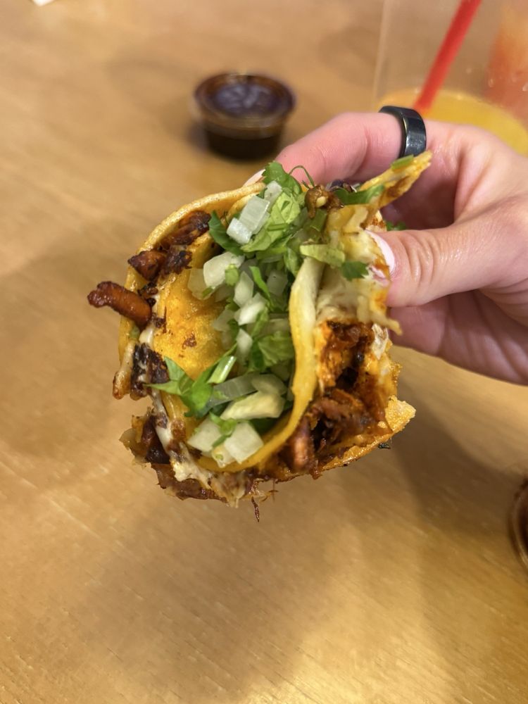 Yum Yum Freeway Tacos Logo