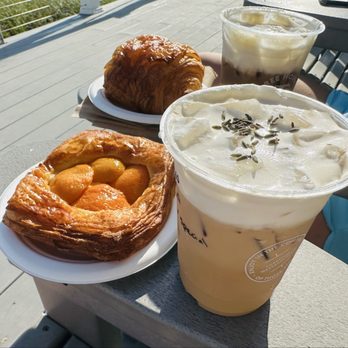 Tree House Brewing - Lavender vanilla latte with apricot danish and cinnamon roll - Brewpubs Near Me - Sandwich, Massachusetts Tree House Brewing - Lavender vanilla latte with apricot danish and cinnamon roll - Brewpubs Near Me - Sandwich, Massachusetts