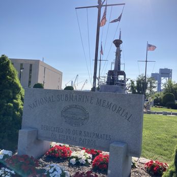 National Submarine Memorial - Museums Near Me - Groton, Connecticut
