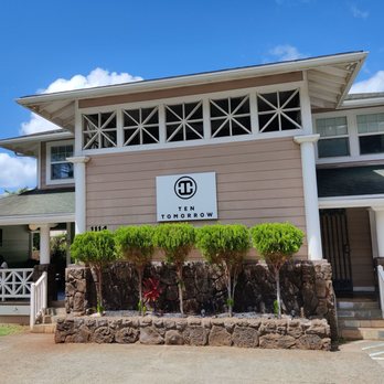 Daily Whisk Matcha - Located on the left side of this building - Cafes Near Me - Honolulu, Hawaii