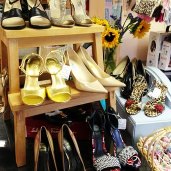 Lollipops - Jimmy Choo, Burberry, Manolo Bahlinks. - Used, Vintage & Consignment Near Me - Burien, Washington Lollipops - Jimmy Choo, Burberry, Manolo Bahlinks. - Used, Vintage & Consignment Near Me - Burien, Washington