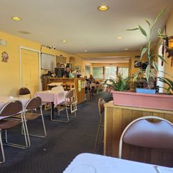 DJ's Chinese Cuisine