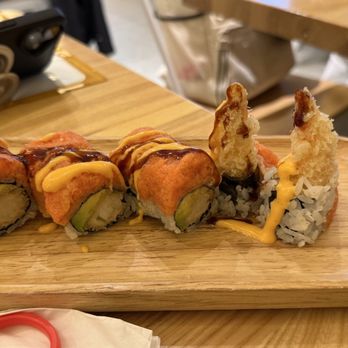 Akino - Sushi Bars Near Me - Flushing, New York Akino - Sushi Bars Near Me - Flushing, New York