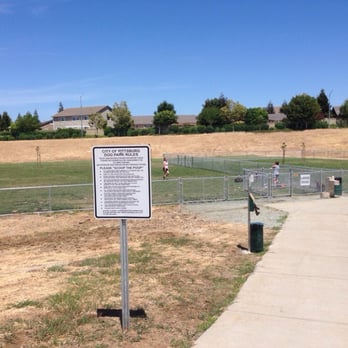 Highlands Ranch Park - Now we don't have to go all the way to concord anymore! - Dog Parks Near Me - Pittsburg, California
