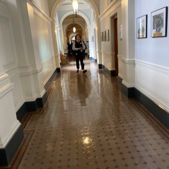 Parliament Buildings - Hallway - Landmarks & Historical Buildings Near Me - Victoria, British Columbia