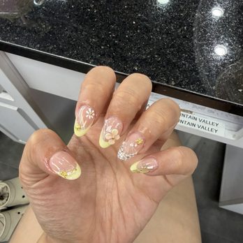 Star Nails - Nail Salons Near Me - Fountain Valley, California