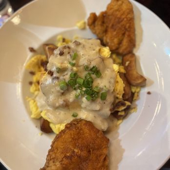 The Pub - The hangover bowl , added Nashville hot chicken to it. Absolutely delicious - Pubs Near Me - Nashville, Tennessee