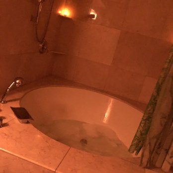 Spa Pure Waikiki - Day Spas Near Me - Honolulu, Hawaii