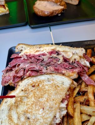 Mikey & Mel's Deli by null