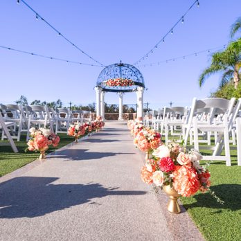 Creative Floral Designs - Floral Designers Near Me - Fullerton, California Creative Floral Designs - Floral Designers Near Me - Fullerton, California