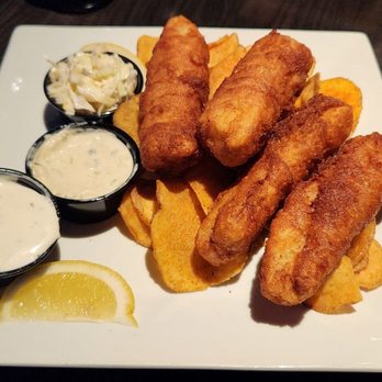 Flowing Tide Pub 8 - Fish & Chips [Homemade Chips] - Sports Bars Near Me - Las Vegas, Nevada