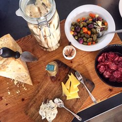 Mother Wine - Lækker Aperitivo med rosé til på en solskinsdag i Kbh. Kan det blive bedre?
