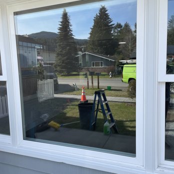 Artisan Window and Gutter Cleaning - Our professionals will clean your windows to allow all the sunshine in! - Window Washing Near Me - Seattle, Washington Artisan Window and Gutter Cleaning - Our professionals will clean your windows to allow all the sunshine in! - Window Washing Near Me - Seattle, Washington