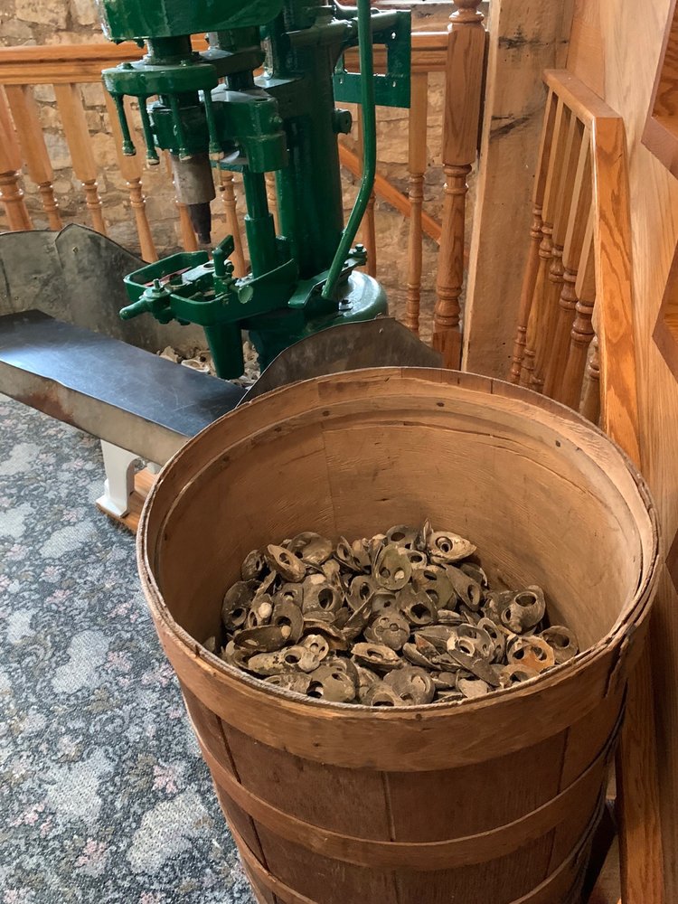 LANDING 703 S River Park Dr, Guttenberg, Iowa Hotels Phone Number