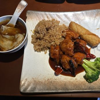 Sakura Bistro - general tso's lunch special with wonton soup - Asian Fusion Near Me - Porter, Texas Sakura Bistro - general tso's lunch special with wonton soup - Asian Fusion Near Me - Porter, Texas