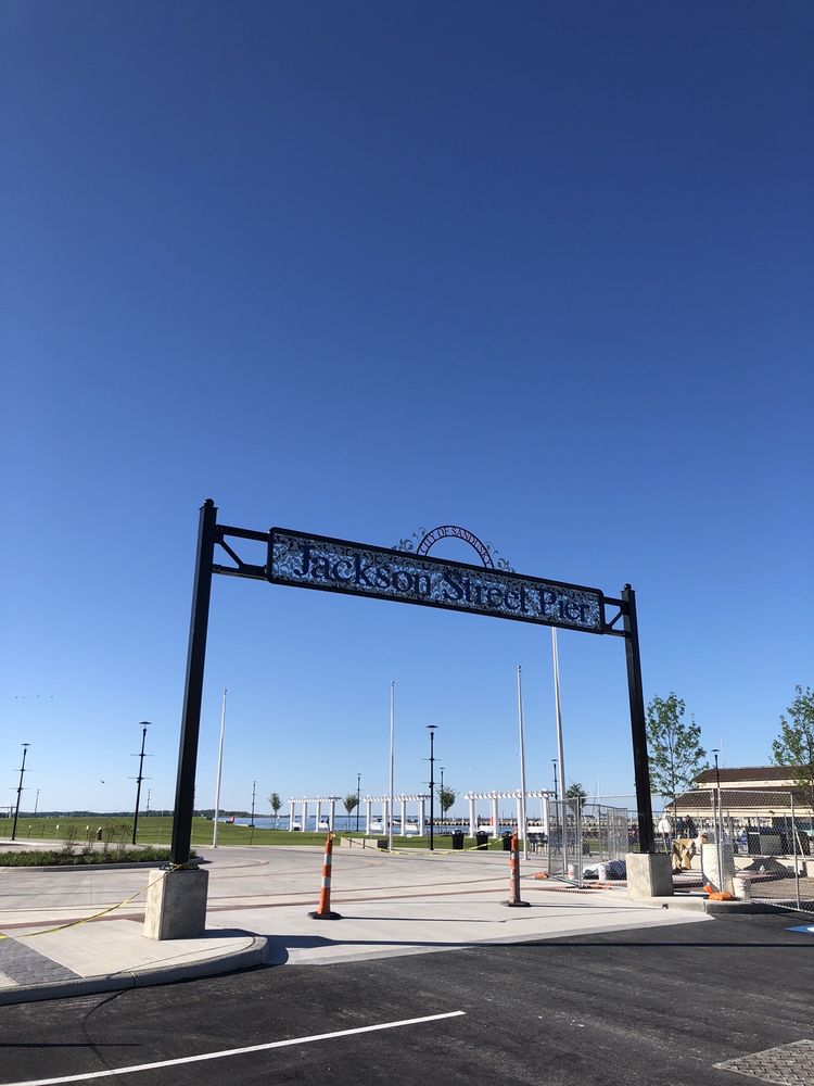 JACKSON STREET PIER Updated May 2024 29 Photos 109 W Shoreline Dr