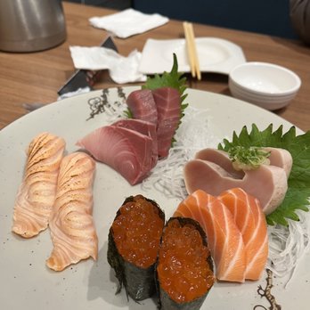 Zeng Sushi Delight - Sushi Bars Near Me - San Leandro, California Zeng Sushi Delight - Sushi Bars Near Me - San Leandro, California