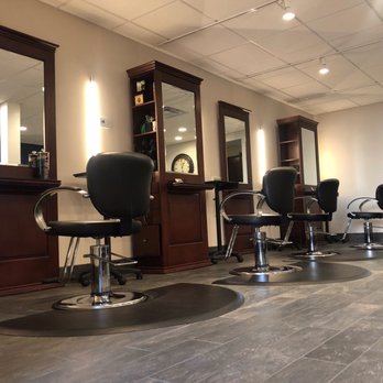Studio 317 - Styling Area - Hair Salons Near Me - Guilford, Connecticut Studio 317 - Styling Area - Hair Salons Near Me - Guilford, Connecticut