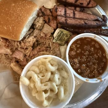 Doc's Smokehouse & Catering - Sausage / Pork / BBQ beans / Mac and Cheese - Barbeque Near Me - Edwardsville, Illinois
