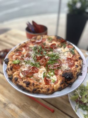 Mothership Pizza Paradise by null