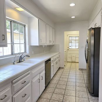 Coastal Vista Remodeling - Repainted walls, ceiling, and kitchen cabinets. - General Contractors Near Me Coastal Vista Remodeling - Repainted walls, ceiling, and kitchen cabinets. - General Contractors Near Me
