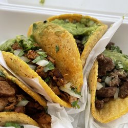 Unos Tacos Y Birria - carne asada tacos