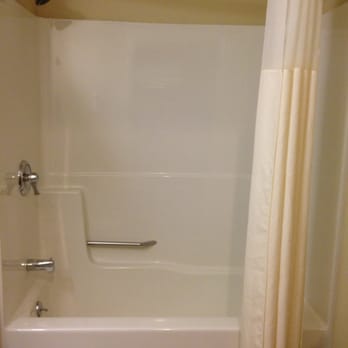Castle Hill Resort and Spa - The Pointe: shower - Hotels Near Me - Proctorsville, Vermont