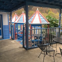 Blue Castle Cafe - Outdoor seating and walkway to dinning room entrance.