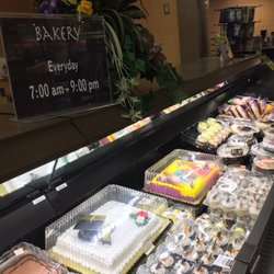 Smith's Food & Drug Centers - Love the Bakery!! Thank you Mr Bakery man! Your service tonight was delightful pleasant
