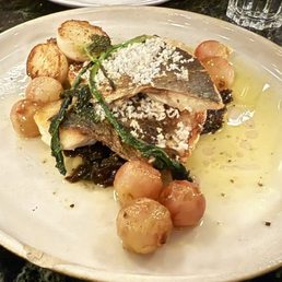 Sea bream with grapes