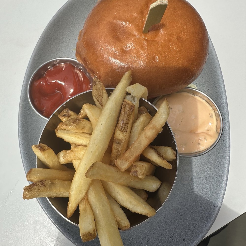 Pete's Sunset Grille - American Near Me - Huntington Beach, California