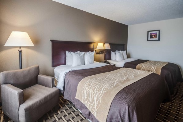 Comfort Inn Suites Overland Park Kansas City South Closed