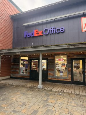 FEDEX OFFICE PRINT & SHIP CENTER - Updated February 2026 - 160 W