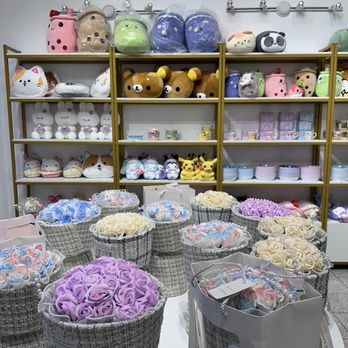 Fanloli - Cosmetics & Beauty Supply Near Me - San Mateo, California Fanloli - Cosmetics & Beauty Supply Near Me - San Mateo, California