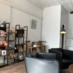 Craft Bakery & Cafe - Dining area