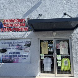 Diane's Designs & All Stiches - Store exterior