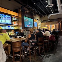 BJ's Restaurant & Brewhouse - Bar